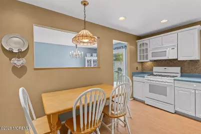 157 Glenbrook Road, Freehold, NJ 07728 - Photo 12