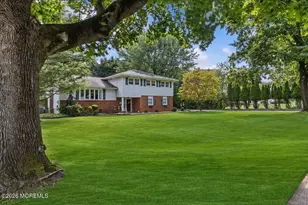 157 Glenbrook Rd, Freehold, NJ 07728 - Photo 4