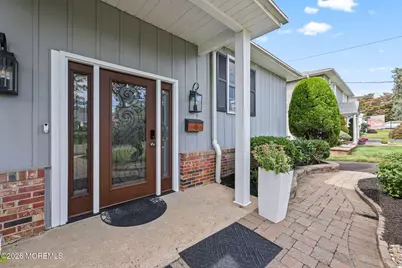16 Jackson Terrace, Freehold, NJ 07728 - Photo 4