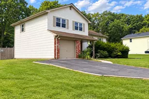26 Chestnut Hill Rd, Howell Township, NJ 07731 - Photo 4