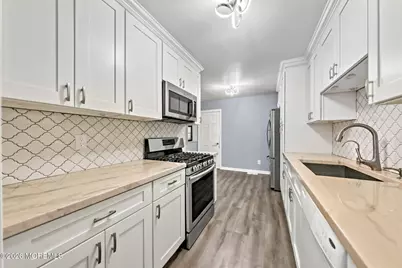 276 Longwood Drive, Manalapan Township, NJ 07726 - Photo 6