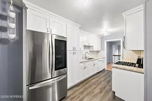 276 Longwood Dr, Manalapan Township, NJ 07726 - Photo 2