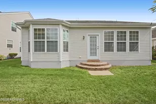 68 Stamford Dr, Jackson, NJ 08527 - Photo 8