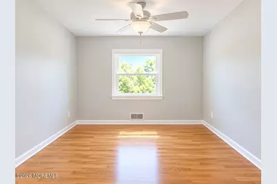 28 Woodside Drive, Howell Township, NJ 07731 - Photo 8