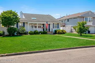 210 Laurel Ct, Point Pleasant Beach, NJ 08742 - Photo 1