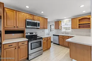 20 Weldon Rd, Matawan, NJ 07747 - Photo 12