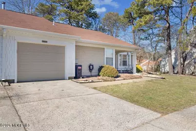 1005B Buckingham Drive, Manchester Township, NJ 08759 - Photo 4