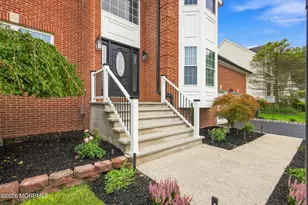 39 Violet Cir, Howell Township, NJ 07731 - Photo 6