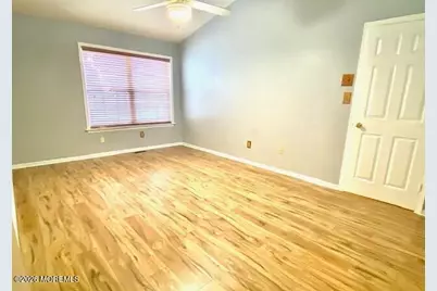 1077 Roseberry Court, Morganville, NJ 07751 - Photo 12