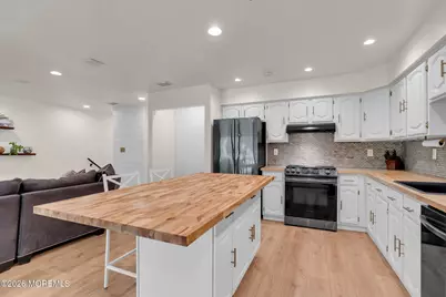 56 Inverness Court, Matawan, NJ 07747 - Photo 8