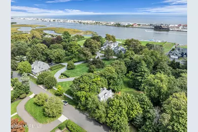 19 N Ward Avenue, Rumson, NJ 07760 - Photo 4