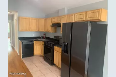 207 Hutton Street #2, Jersey City, NJ 07307 - Photo 4