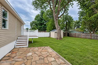 856 E Concourse, Aberdeen Township, NJ 07735 - Photo 20