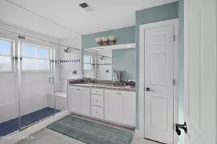 7 Grove Ct, Asbury Park, NJ 07712 - Photo 18