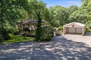 347 E Millstream Rd, Cream Ridge, NJ 08514 - Photo 4