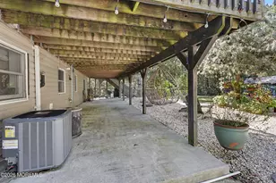 347 E Millstream Rd, Cream Ridge, NJ 08514 - Photo 90