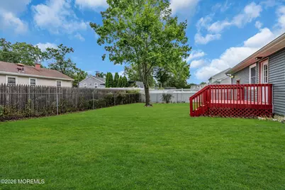 652 Berkeley Avenue, Beachwood, NJ 08722 - Photo 48