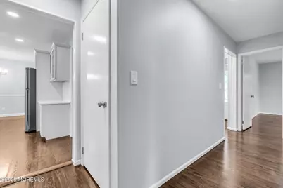 652 Berkeley Avenue, Beachwood, NJ 08722 - Photo 14