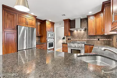 41 Hillyer Circle, Middletown, NJ 07748 - Photo 14