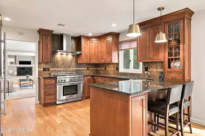 41 Hillyer Circle, Middletown, NJ 07748 - Photo 12