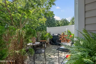 49 Richmond Court, Tinton Falls, NJ 07712 - Photo 2