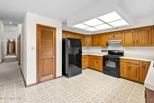 39 Brandywine Way, Middletown, NJ 07748 - Photo 18
