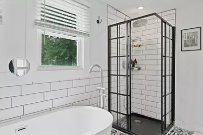 [Address not provided], Aberdeen Township, NJ 07721 - Photo 32