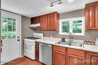 13 Smiths Lane, East Brunswick Township, NJ 08816 - Photo 18