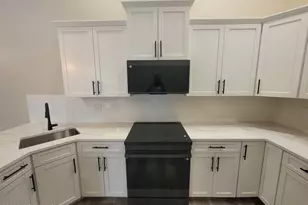 16 Monmouth St, Red Bank, NJ 07701 - Photo 4