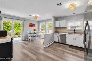 37 Scarborough Pl, Toms River Township, NJ 08757 - Photo 8
