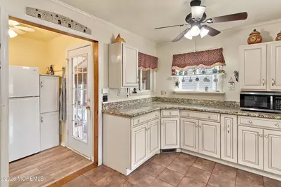 15 Washington Avenue, Leonardo, NJ 07737 - Photo 8