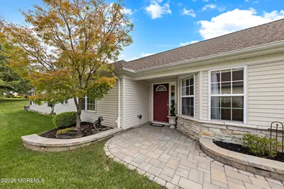 21 Schoolhouse Lane, Lakewood, NJ 08701 - Photo 2