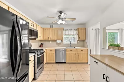60 County Road #33f, Cliffwood, NJ 07721 - Photo 12