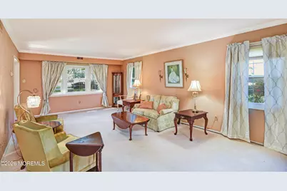 21 Totem Road, Freehold, NJ 07728 - Photo 4