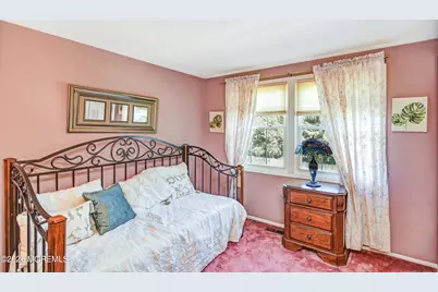 21 Totem Road, Freehold, NJ 07728 - Photo 18
