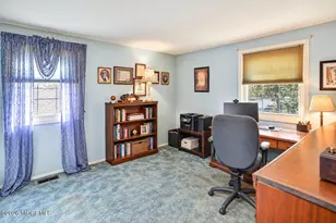 21 Totem Rd, Freehold, NJ 07728 - Photo 20