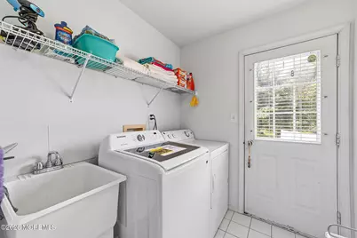 1 Launcelot Lane, Jamesburg, NJ 08831 - Photo 18