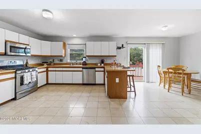 1 Launcelot Lane, Jamesburg, NJ 08831 - Photo 14