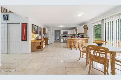 1 Launcelot Lane, Jamesburg, NJ 08831 - Photo 10
