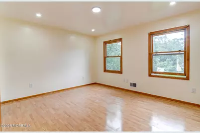 195 Edgemere Court, Toms River Township, NJ 08755 - Photo 10
