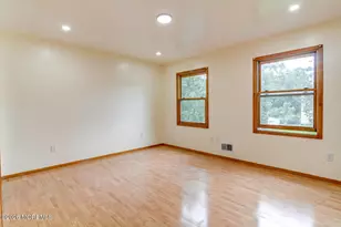 195 Edgemere Ct, Toms River Township, NJ 08755 - Photo 10