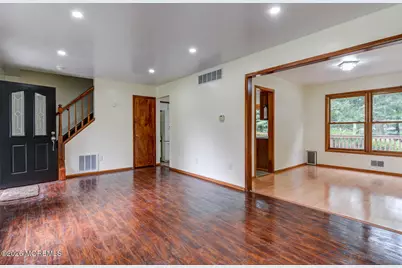195 Edgemere Court, Toms River Township, NJ 08755 - Photo 4