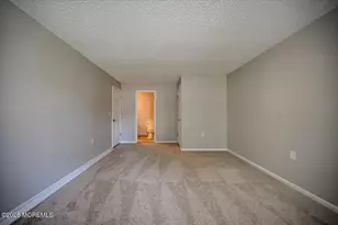 1304 Violet Ln, Jackson, NJ 08527 - Photo 22