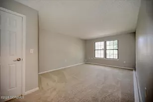 1304 Violet Ln, Jackson, NJ 08527 - Photo 10