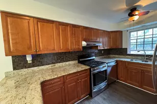 42 Weller Pl, Holmdel, NJ 07733 - Photo 2