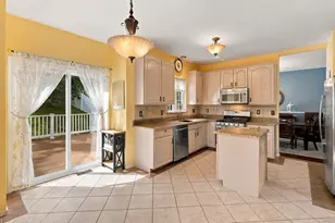 28 Violet Cir, Howell Township, NJ 07731 - Photo 12