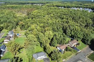 4 Wylie Terrace, Morganville, NJ 07751 - Photo 34