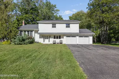 4 Wylie Terrace, Morganville, NJ 07751 - Photo 2