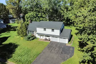 4 Wylie Terrace, Morganville, NJ 07751 - Photo 4