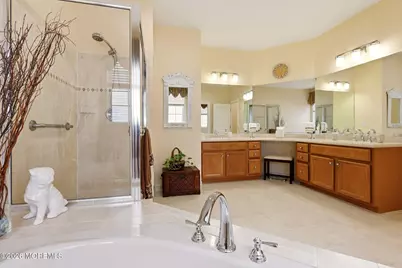405 Edinburgh Place, Marlboro Township, NJ 07746 - Photo 20